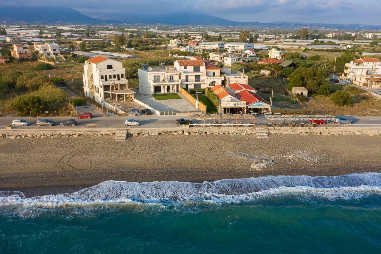 Coral Sea Apartment Kokkinos Pyrgos Exterior foto